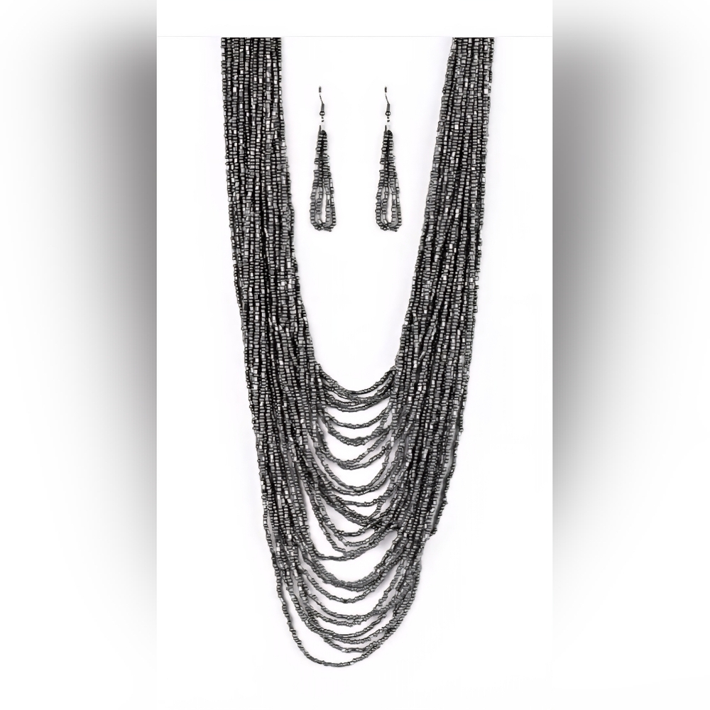 NWT Paparazzi Silver Beaded Necklace With Earrings Set